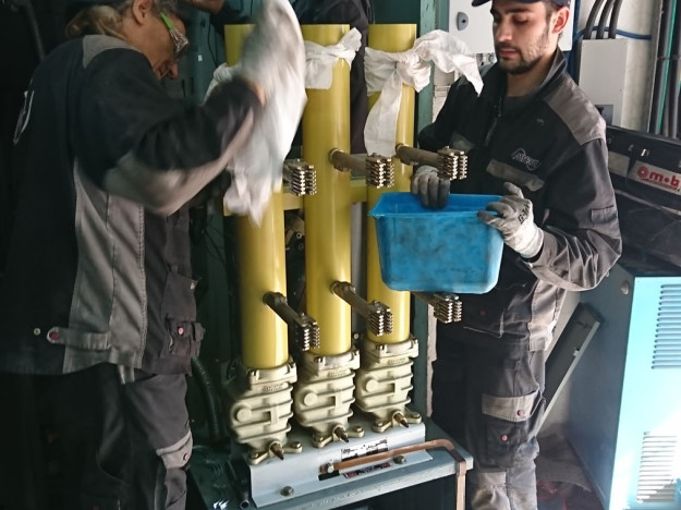 Maintenance disjoncteur contacteur ALSTOM HG Huile