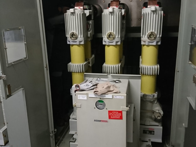 Maintenance disjoncteur contacteur ALSTOM HG Huile
