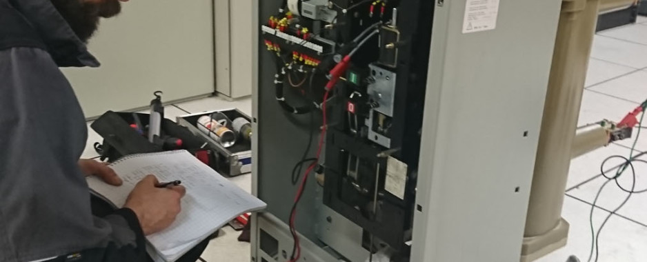 Maintenance disjoncteur et contacteur HTA Schneider Electric – Merlin Gerin FG2 Maintenance disjoncteur et contacteur HTA Schneider Electric - Merlin Gerin FG2