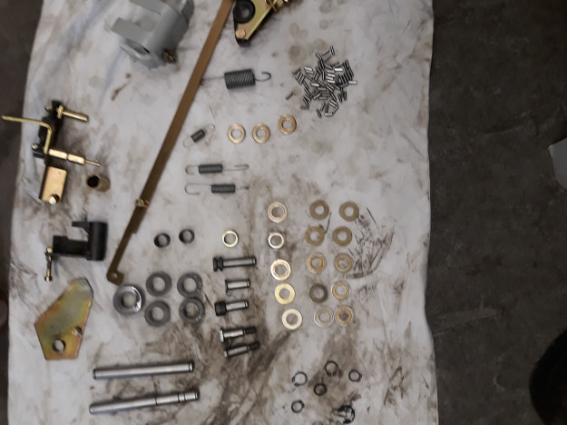 Maintenance disjoncteur contacteur HTA ALSTOM commande BLR démontée axe roulement