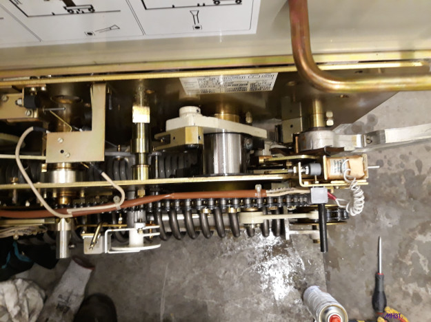 Maintenance disjoncteur contacteur HTA ALSTOM commande BLR ouverte