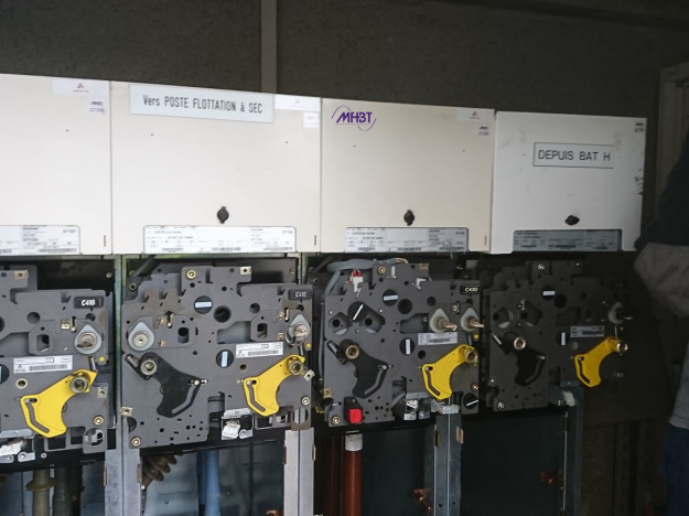 Maintenance tableau HTA Schneider Electric FLUOKIT M24 - Commandes ouvertes