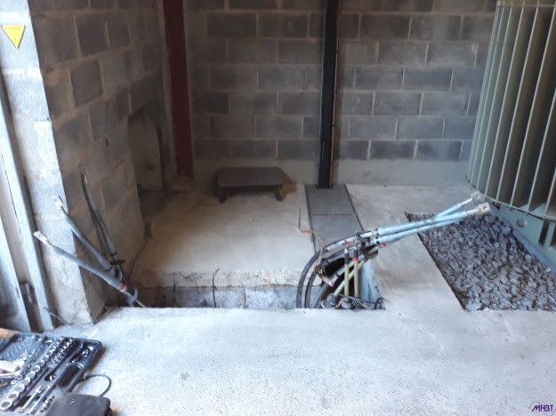 Tableau HTA - Fosse à câbles avant installation de Cellules