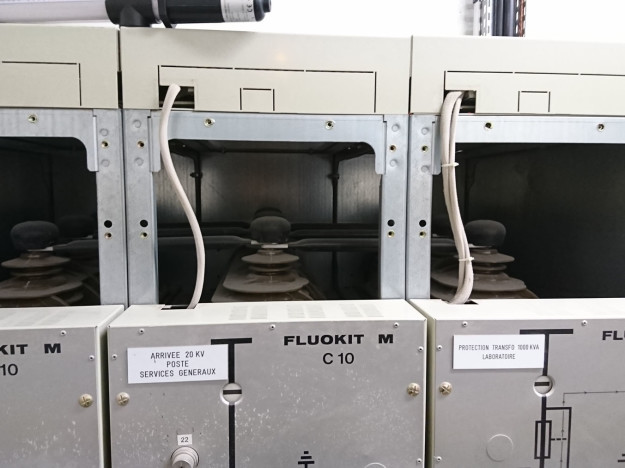 Tableau HTA Schneider Electric - FLUOKIT M24 poussiéreux