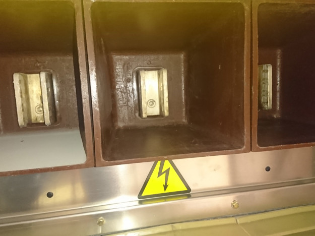 Tableau débrochable HTA - En cours de nettoyage